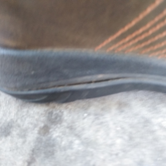 Keen men Austin size 8.5 urban shoe. Olive green w/ range stitching. - Picture 11 of 11